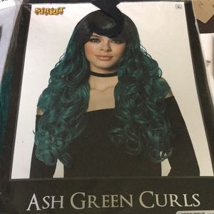 NWT Spirit of Halloween Ash Green Curls Wig